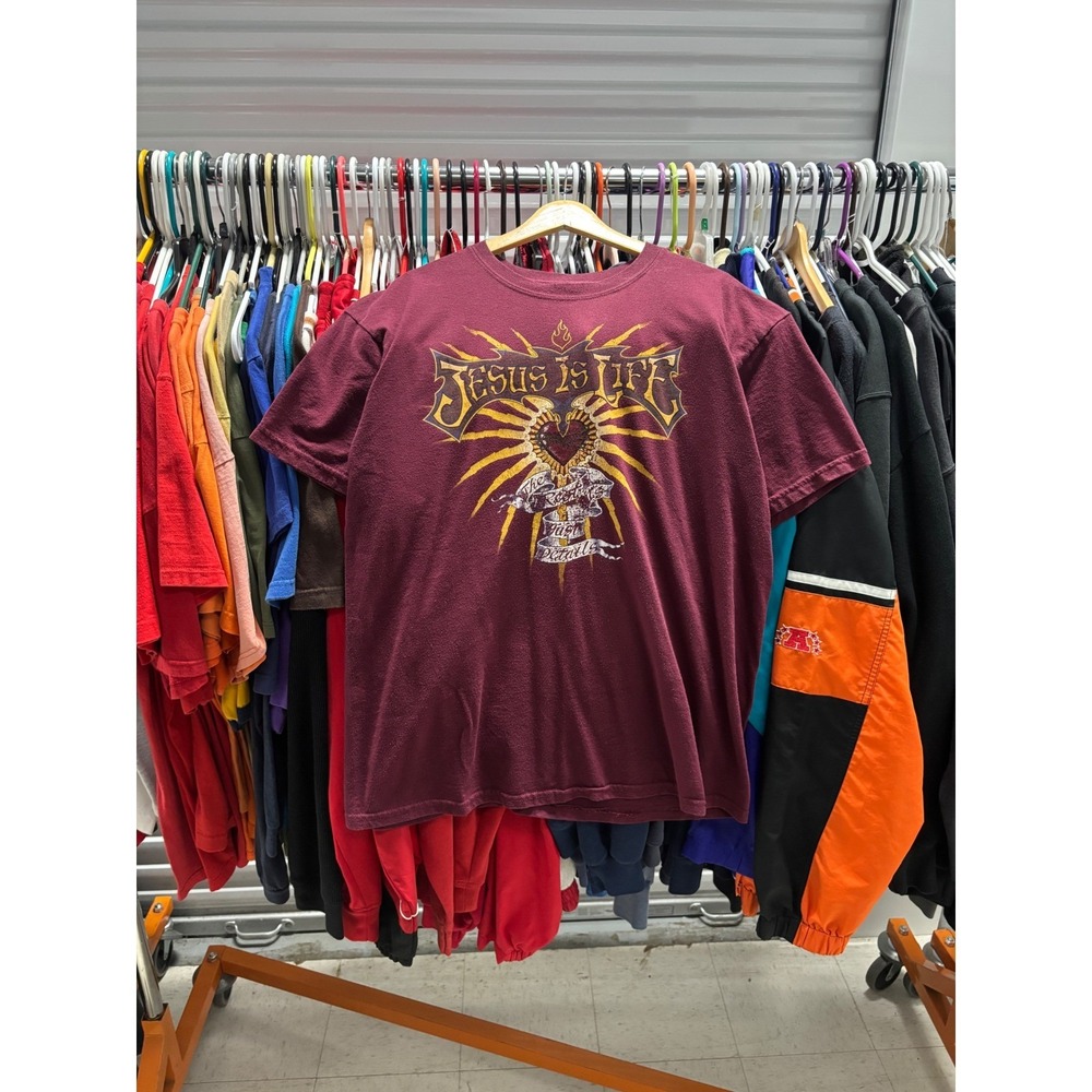 Gildan Jesus Is Life Graphic Tee Maroon Streetwear T-Shirt Large